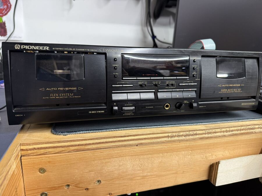 Pioneer dual cassette deck